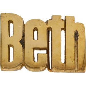 Etiqueta de nombre de latón nuevo Beth Elizabeth Bethany Bethel Bethia, hebilla de cinturón vintage de los años 70 con letras de burbuja estilo hippie retro Hola mi Is