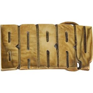 Nueva etiqueta de nombre de latón Barry Barrington Barrett Barrie de los años 70 con hebilla de cinturón vintage con letras de burbuja estilo hippie retro Hola mi amor