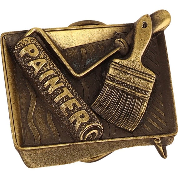 painter painting belt buckle Gem