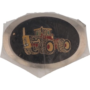Versatile Tractor Canada Farm Equipment 4W Agriculture Machinery Nos Belt Buckle Advertising Farmer Farming Western Ag 4Wd