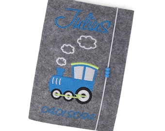 Personalized felt booklet cover, locomotive, train, gift for newborns, examination booklet cover with vaccination card pocket, booklet cover with name