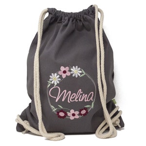 Turnbeutel mit Namen und Motiv Floral bestickt, Geschenk zur Einschulung, Sportbeutel personalisiert, Kindergarten Beutel, Sportrucksack