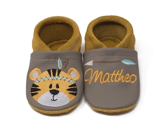 Personalized crawling shoes, leather slippers with name and tiger motif, kindergarten shoes, christening gift, baby slippers, baby shower, slippers