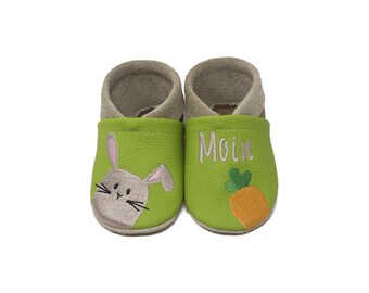 Personalized crawling shoes, leather booties embroidered with name and rabbit motif, first walking shoes, kindergarten shoes, christening gift, baby shoes