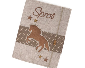 Equine passport cover made of felt, personalized, horse passport cover with name, gift for horse lovers, felt folder for equine passport