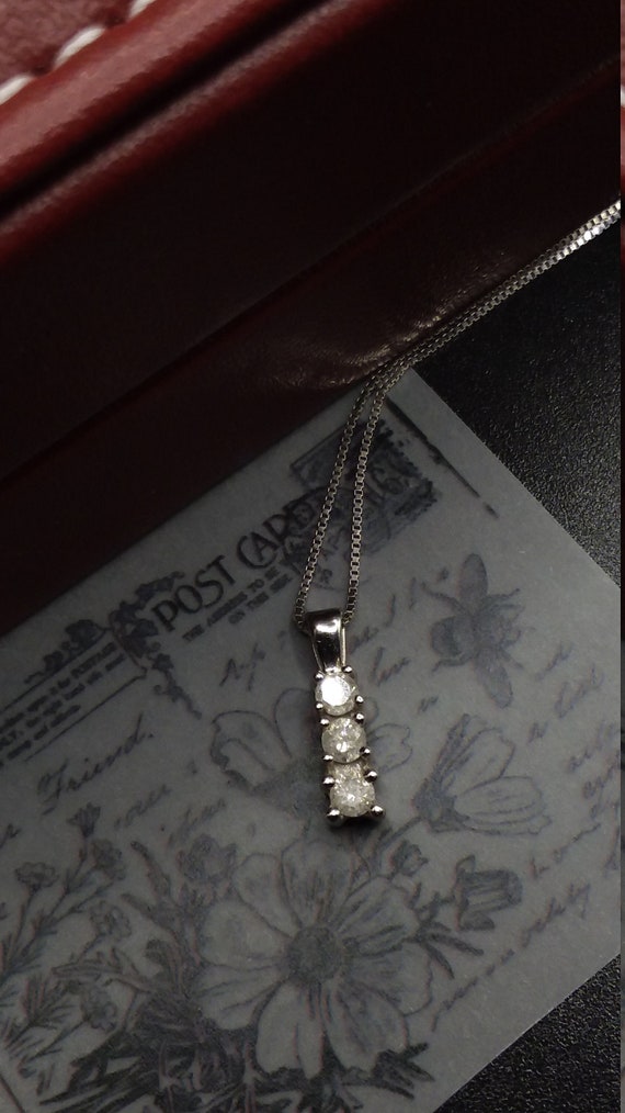 1/4ct Diamond Necklace 10k White Gold 