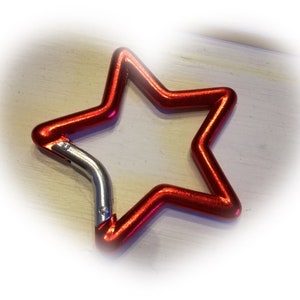 Carabiner Star silver, red and black anodized Rot