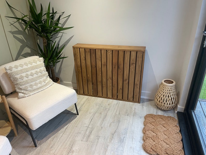 Custom radiator cover - Wide vertical slat design, custom size and finish. Custom Radiator cover - Modern wide vertical slats, Handmade to order. Made-to-Measure Radiator cabinet - Wide vertical slat, Bespoke deisgn, Ny size or colour
