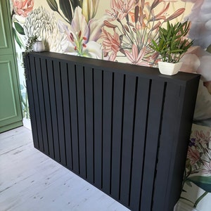 Custom radiator cover - Wide vertical slat design, custom size and finish. Custom Radiator cover - Modern wide vertical slats, Handmade to order. Made-to-Measure Radiator cabinet - Wide vertical slat, Bespoke deisgn, Ny size or colour