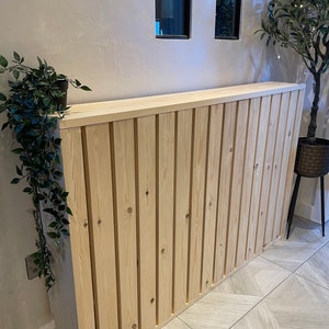 Custom radiator cover - Wide vertical slat design, custom size and finish. Custom Radiator cover - Modern wide vertical slats, Handmade to order. Made-to-Measure Radiator cabinet - Wide vertical slat, Bespoke deisgn, Ny size or colour