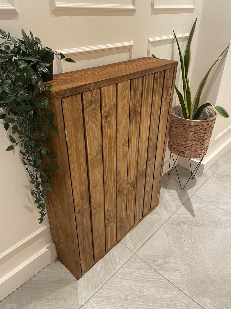 Custom radiator cover - Wide vertical slat design, custom size and finish. Custom Radiator cover - Modern wide vertical slats, Handmade to order. Made-to-Measure Radiator cabinet - Wide vertical slat, Bespoke deisgn, Ny size or colour