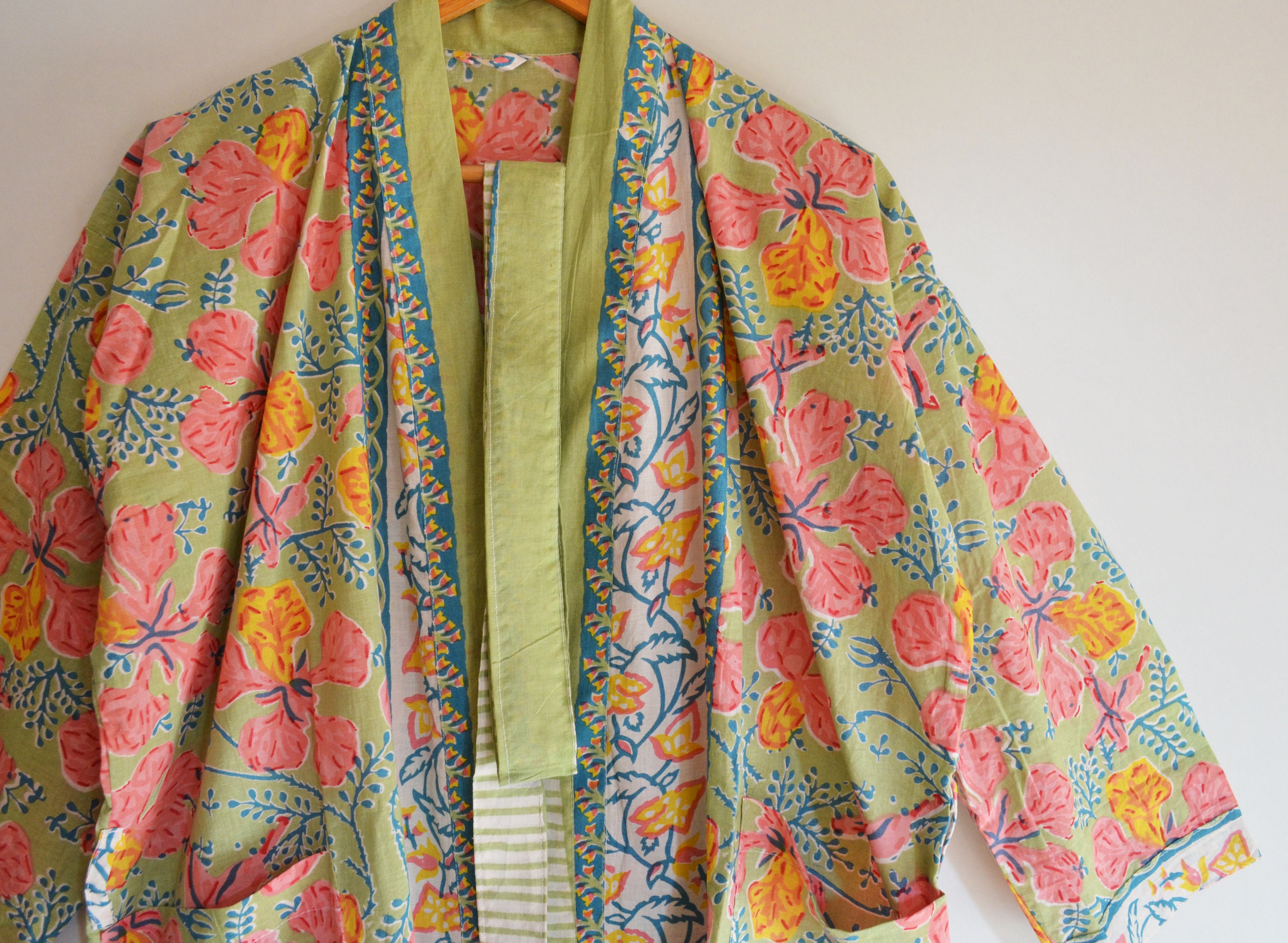 Indian Cotton Kimono Robe, Women Long Bohemian Hippie Bathrobe Kimono Dress Ethnic Gown Unisex Wear Kimono Bathrobe Japanese Kimono Cardigan