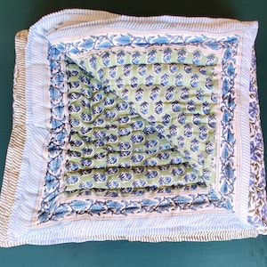 Green/ Blue Indian Jaipuri Razai, Queen Size Kantha, Reversibile Kantha, Bedding Bedspread Coverlet, Ethinic Floral Print Bedcover Quilts