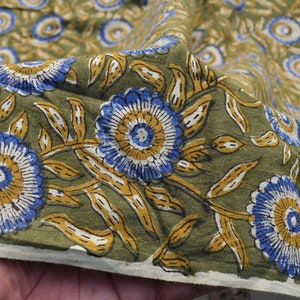 Indian Cotton Fabric Block Floral Printed Green Fabric By The Yard Light Weight Soft Cotton Kid&#39;s Dressmaking, Women Clothing Fabric
