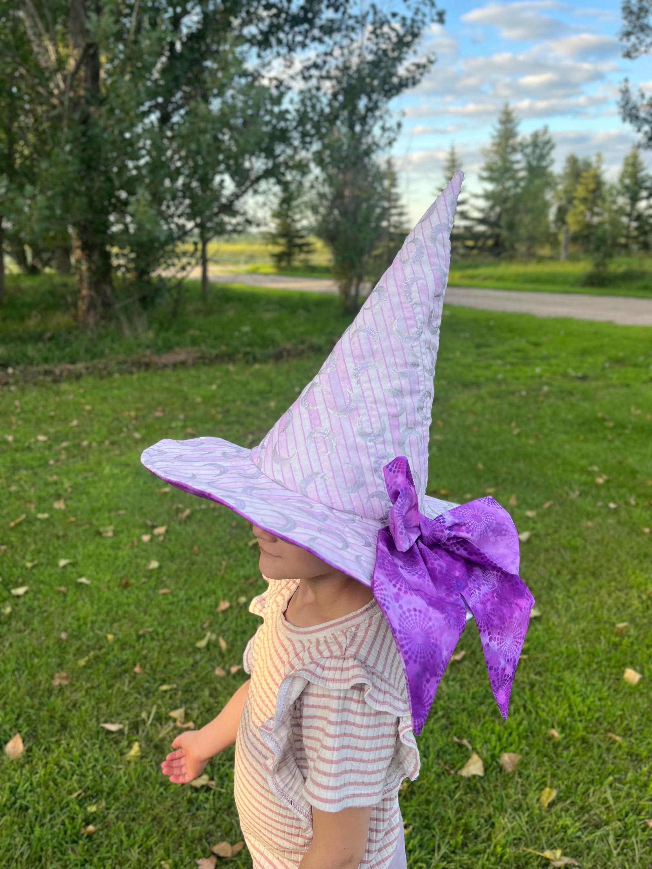 Lavender pastel goth witchy hand painted wide brim hat Light Purple Felt Witch Hat, Lavender Wizard Hat, Pointed  main image 2