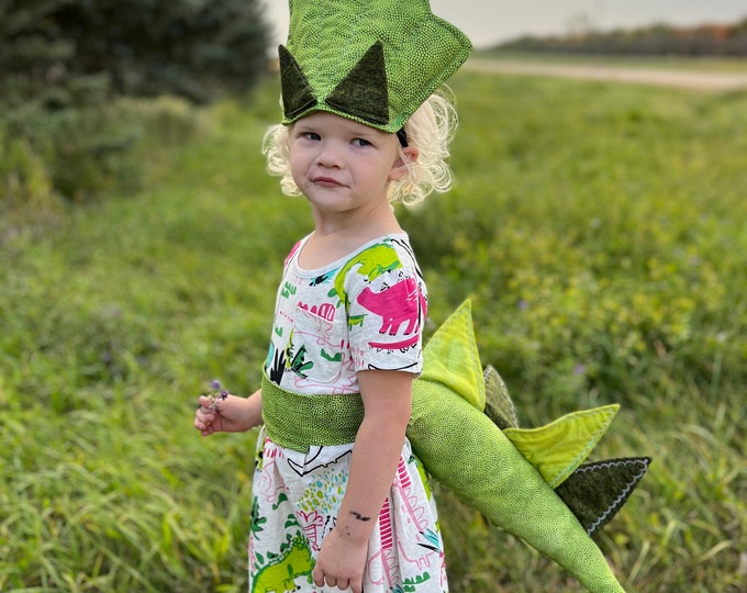 Dinosaur tail, handmade dress up gift for toddlers,  dinosaur costume for kids, triceratops costume, Dinosaur pretend play gift