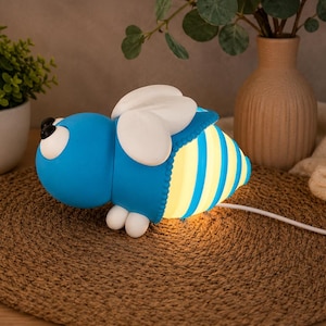 Irmchen – Firefly Nattlampa | Dimbar | 3 ljusfärger | USB-nattlampa för barnrum och babyrum
