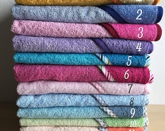 Hooded towel with various applications, 100 x 100 cm