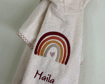 Badeponcho, Babyponcho, bestickt mit Regenbogen und Namen