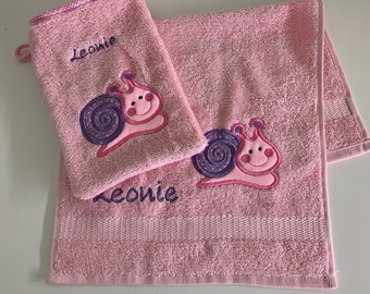 Serviette et gant de toilette pour enfants dans un ensemble, avec l'application souhaitée et le nom souhaité 30x50