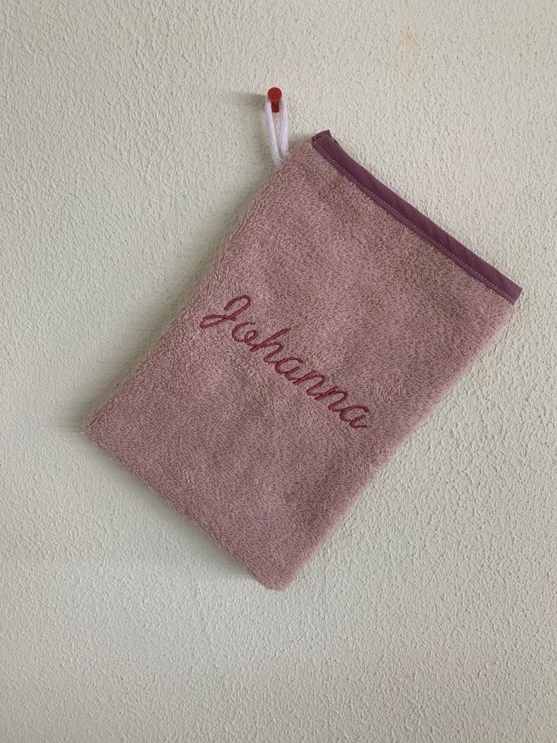 Wash mitt, washcloth, embroidered with desired name and appliqué image 1