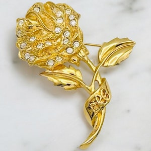 Vintage Avon RC Rose Circle Rhinestone Rose Brooch Pin Award Achievement 2.5&quot;