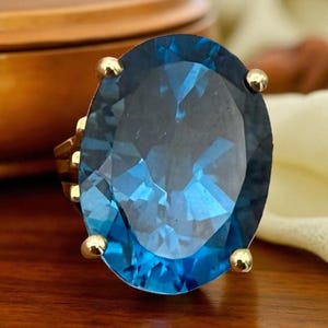 QCD 14K Yellow Gold Blue Topaz Oval Designer Statement Ring Size 7 6.9 grams