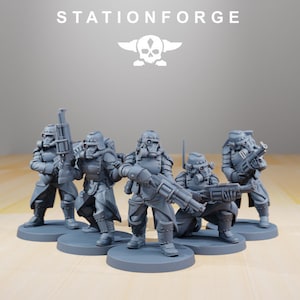 Grim Guard Tinkers | Station Forge | RESIN | Imperial Guard Death Corps Soldiers | Sci-fi | DnD | RPG | Tabletop | Gaming | Miniatures
