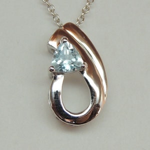 Noble 0.50 Carat Blue Topaz Pendant 925 Silver Necklace Sky Blue Topaz Gemstone