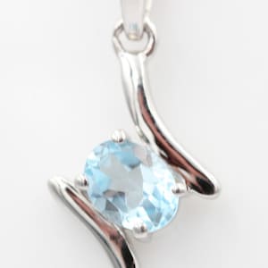 0.72 Carat Blue Topaz Pendant 925 Silver Necklace Sky Blue Topaz Sky Blue