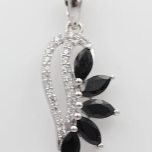 1.26 Carat Black Onyx Pendant 925 Silver Necklace Chain Black Gemstone