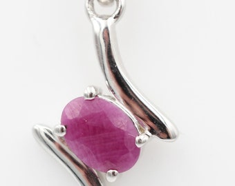 0.72 Carat Ruby Pendant 925 Silver Ruby Pendant Jewelry Piece