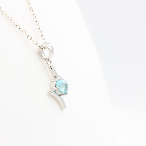 0,72 Carat rare apatite pendant 925 silver necklace chain apatite pendant shops top