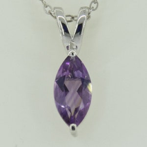 0.83 Carat Amethyst Pendant 925 Silver Necklace Purple Gemstone Top