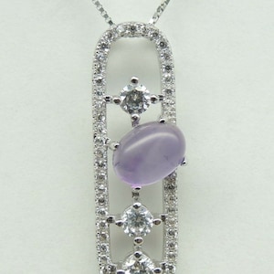 Noble 0.8 Carat Amethyst Pendant 925 Silver Cabochon Chain Necklace with Zirconia