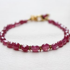 Gorgeous Ruby Oval Bracelet Beads, Ruby Smooth Oval Beads, Ruby Fancy Stone, Ruby Wholesale, Ruby Beads,5x4 to 6x5 MM 40.0 Carat