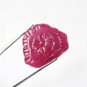 Hand Carved Ruby Gemstone: Fancy Floral Carving, 43.0 Cts