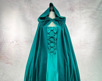 Aquamarine velvet cape - Turquoise hooded cloak