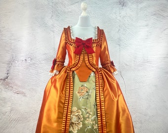 Marie Antoinette - Rococo dress - French royal court of the 18th Century
