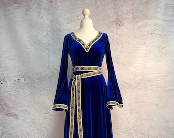Velvet Elven Dress - Medieval Fantasy Gown, Made to Order