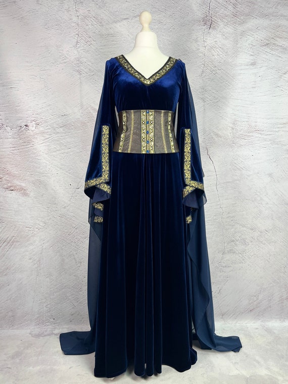 Buy Elven Blue Velvet Dress - Galadriel Style Costume, Corset & Mantle Online in India - Etsy Buy Elven Blue Velvet Dress - Galadriel Style Costume, Corset & Mantle Online in India - Etsy
