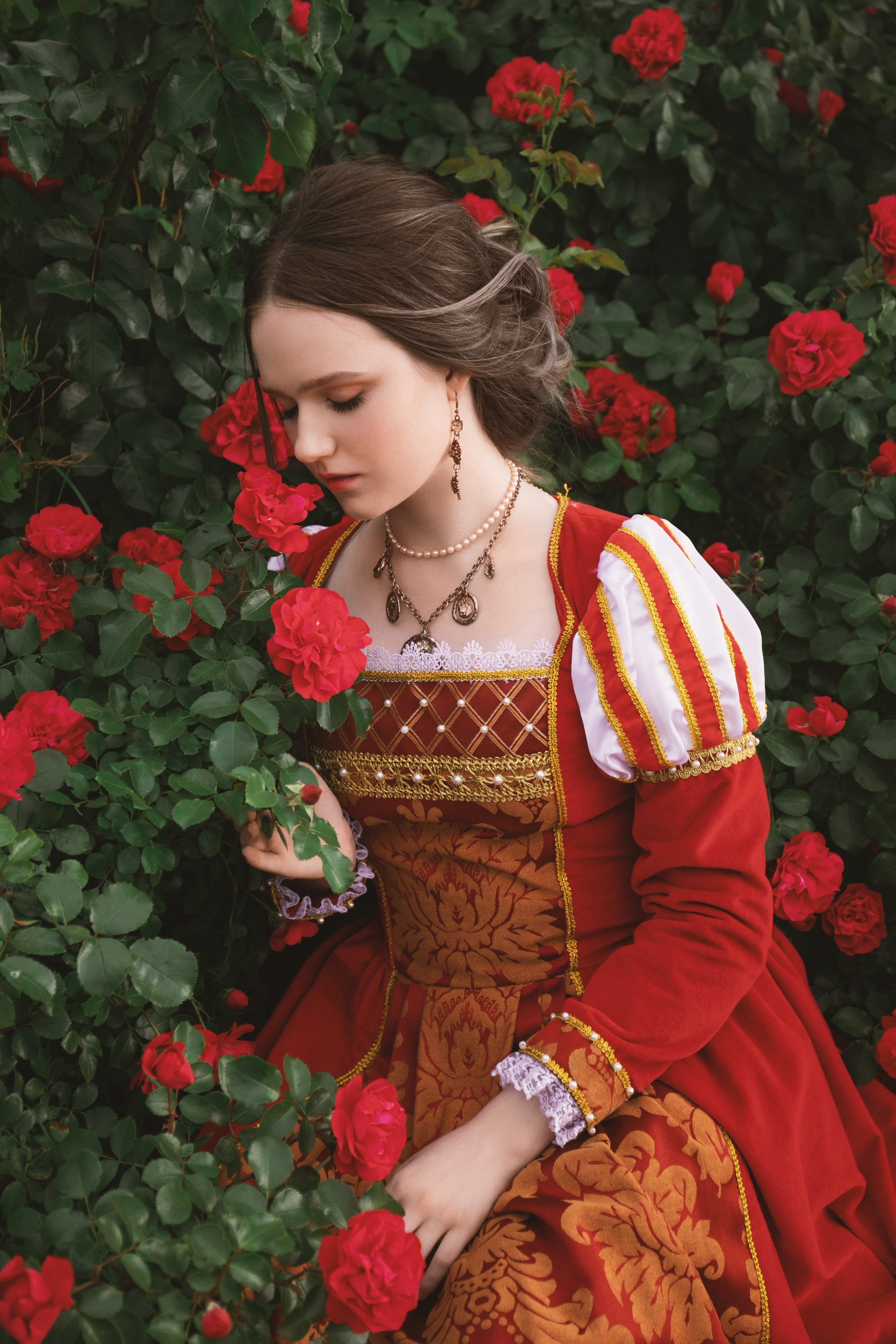 red dress italy Red Italian Renaissance Dress 16th Century
