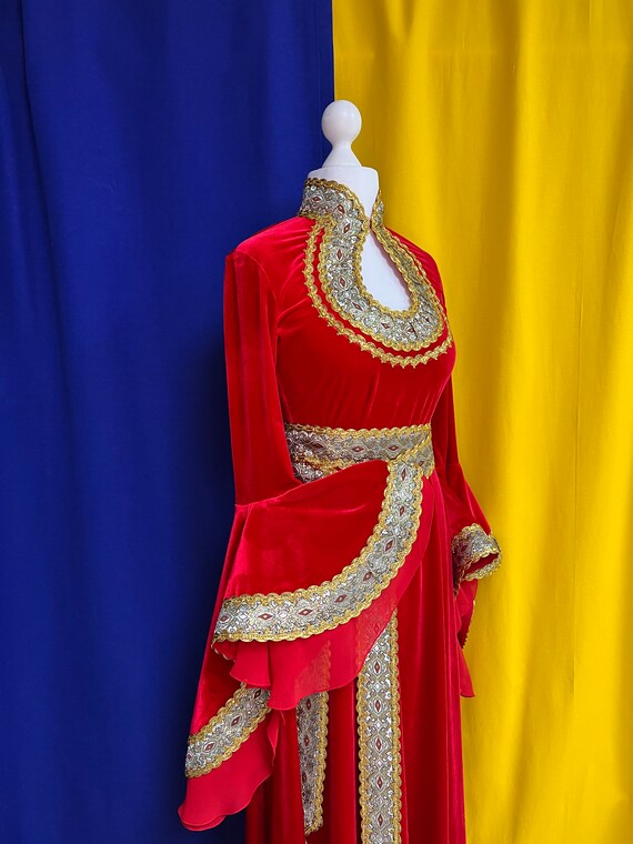 red and gold velvet dress Luxury Red Velvet Front Slit Henna Gown With Gold Glitter 40