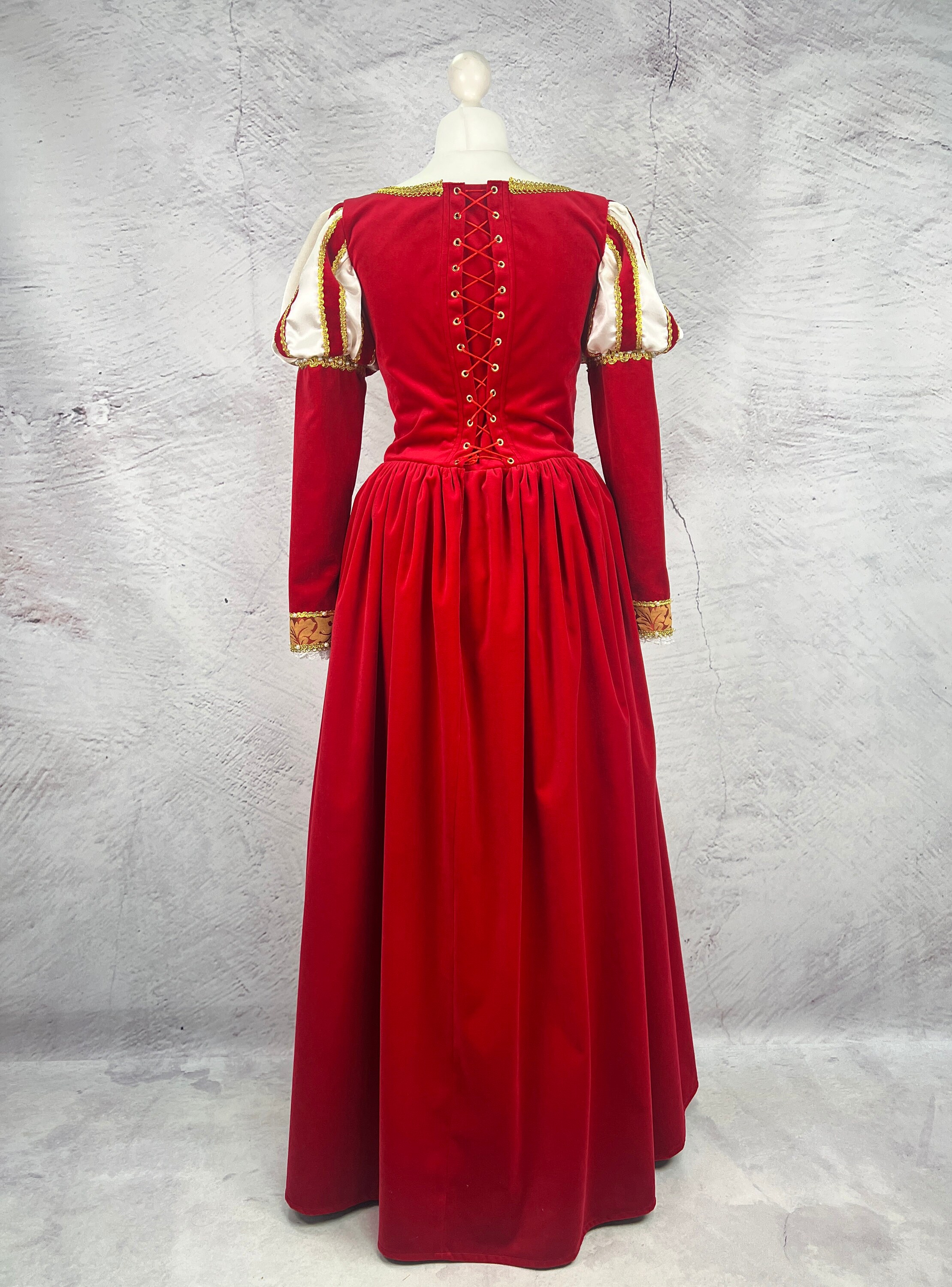 17th Century Red Evening Dresses DRESS Woman 1770 1790