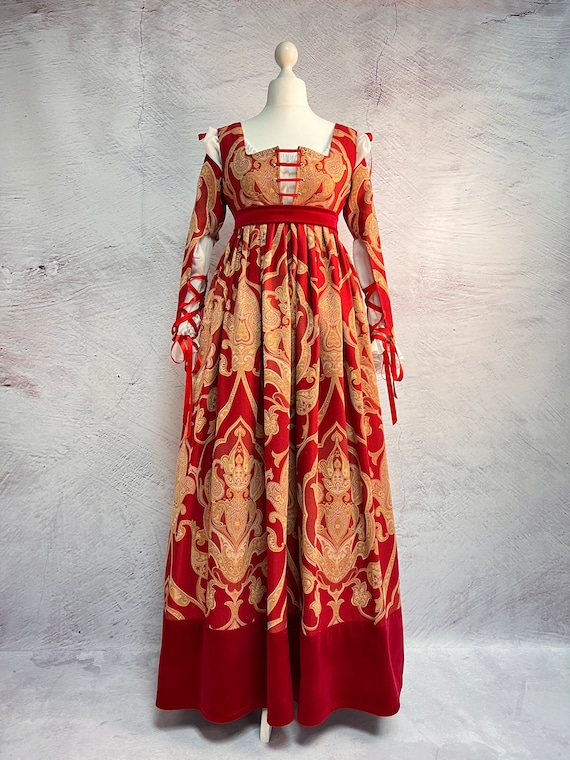 lucrezia borgia red dress Costume appreciation: Lucrezia Borgia in The Borgias (2011-2013) : r/PeriodDramas