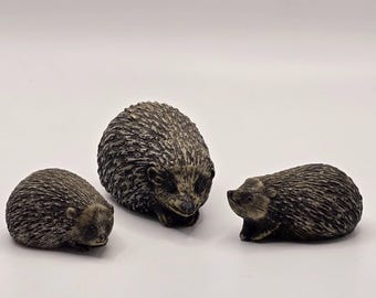 Vintage Hedgehog Figurine Set Resin Mother and Babies Woodland Decor Cottagecore