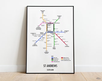 Impresión de mapa de metro personalizable de St Andrews, Escocia: regalo de arte mural con mapa callejero de transporte moderno