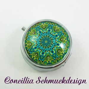 Pillendoosje mandala turkoois blauw groen geel