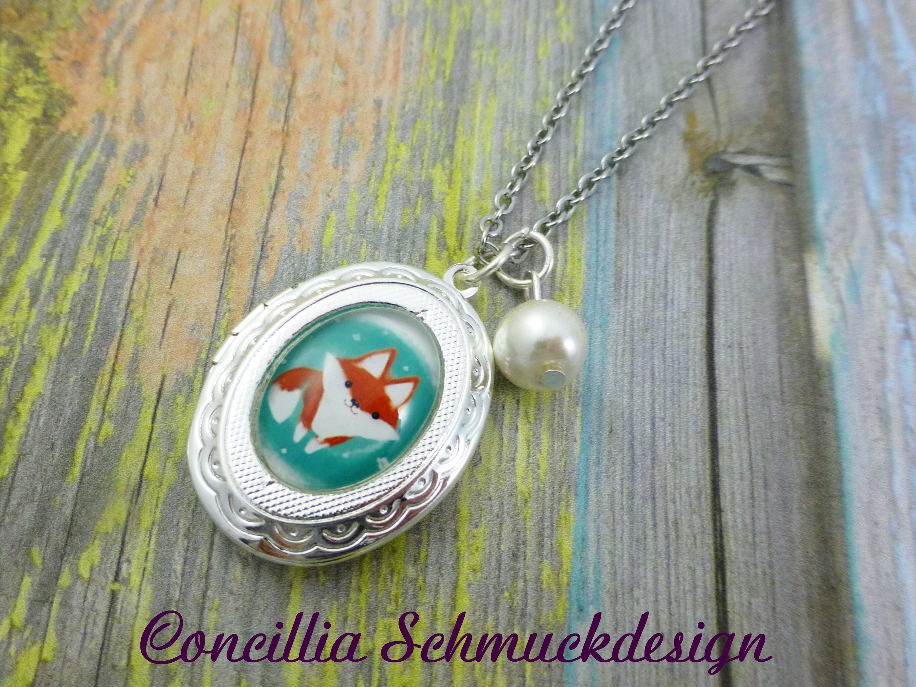 Medallion stainless steel oval little fox