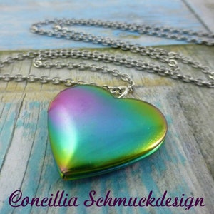 Kette Herzmedaillon bunt an Edelstahlkette